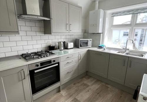The Upper Deck - Fantastic sea views, Filey (photo 10)