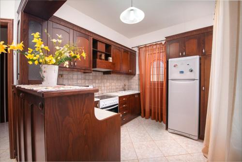 Kitchen, Aptera Dream Apartment in Keramies
