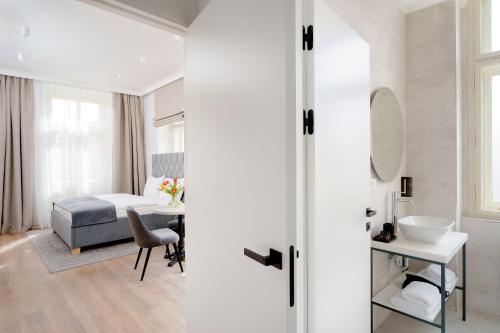 NOBILIS RESIDENCE - image 8
