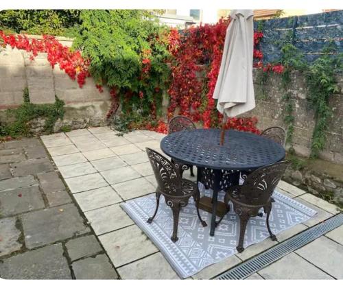 Contractor 3 Bed House Near City Centre And Stadiums With Parking - Cardiff