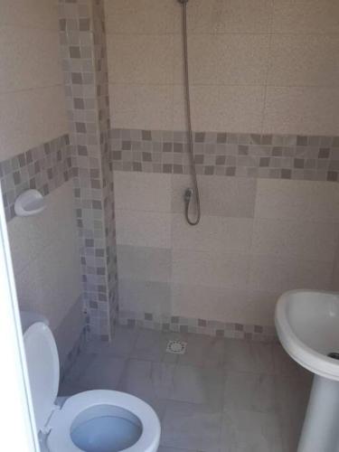 Appartement a proximite de la plage20 a yoff - image 5