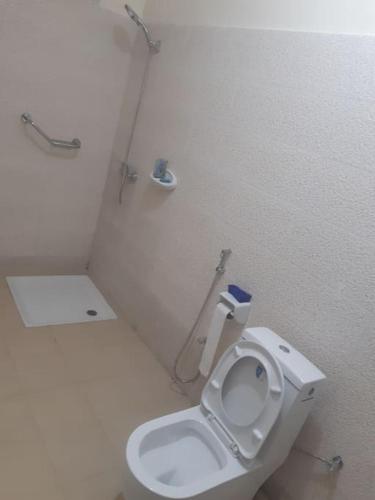 Appartement a proximite de la plage20 a yoff - image 2