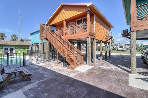 Octopus Cottage Anchor Courts #2 in Port Aransas, USA
