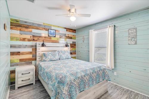 Blue Marlin Cottage Anchor Courts #3 in Port Aransas, USA
