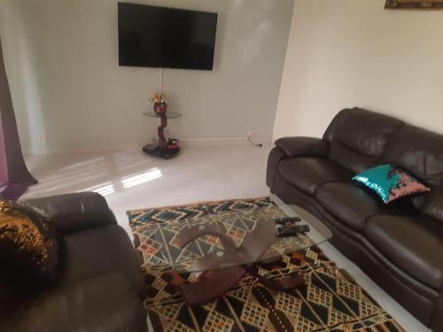 Two-Bedroom Apartment image 6