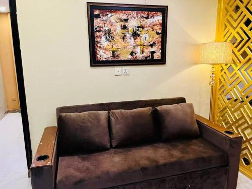 Bahria Town Lahore - NEXT INN Two Bedroom condo with free parking 203 - image 14
