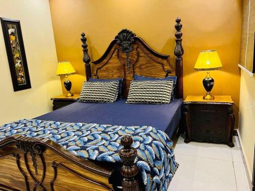 Bahria Town Lahore - NEXT INN Two Bedroom condo with free parking 203 - image 5