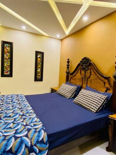 Bahria Town Lahore - NEXT INN Two Bedroom condo with free parking 203 - image 3
