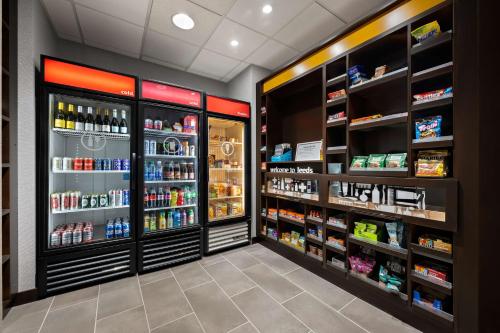 Hampton Inn Birmingham/Leeds - image 12