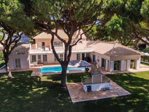 Exterior view, Vilamoura Golf Mansion by Stay ici Algarve Holiday Rental in Quarteira