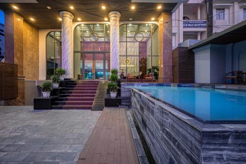 Swimming pool, Tahiti Central Seaview Phu Quoc Hotel in Phu Quoc Island