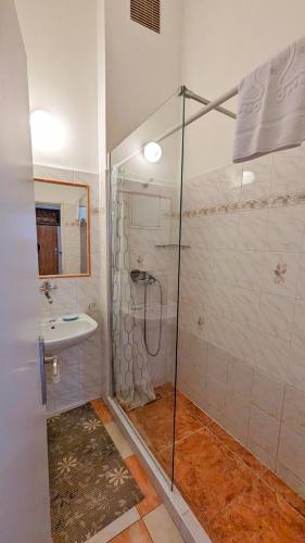 Kamil Apartments Delux A 65m2 - image 4