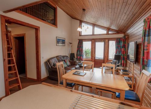 Loch Insh Chalets Ltd