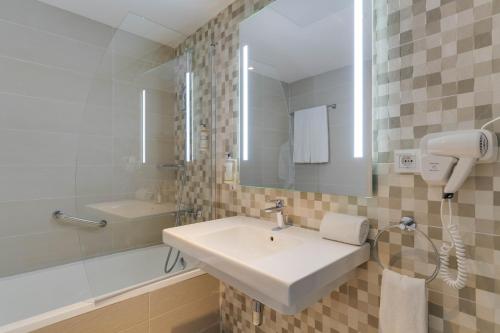 Family Suite Premium – 4 Adultos image 2
