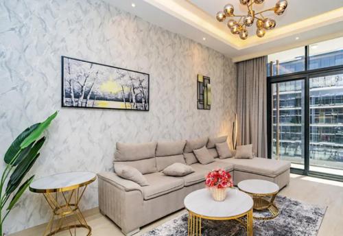 Business Bay Stylish Apartment In Dubai