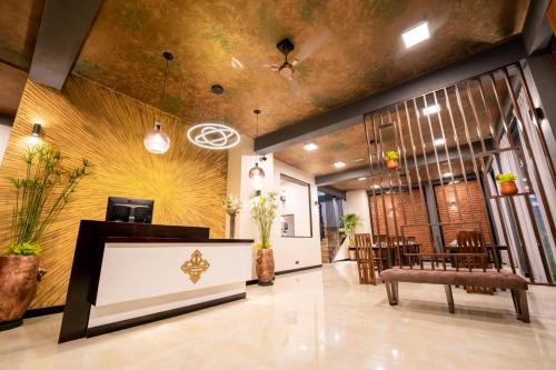 547265048 Limeshine - Airport Transit Hotels & Residences