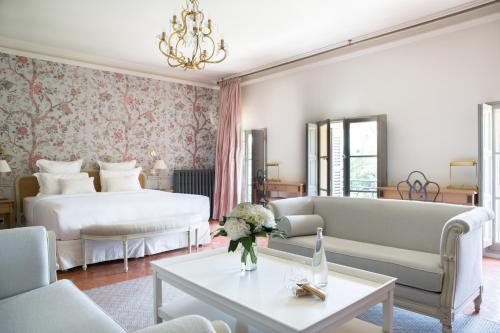 Book the Historic Suite Historic Suite