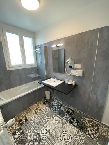 Hotel du Louvre - image 11