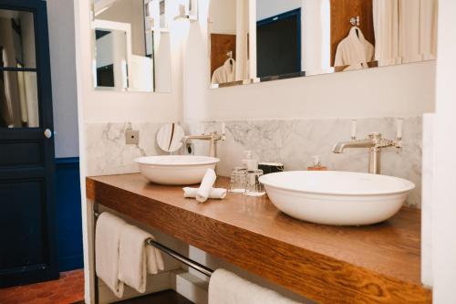 Book the Deluxe Château Room Deluxe Château Room