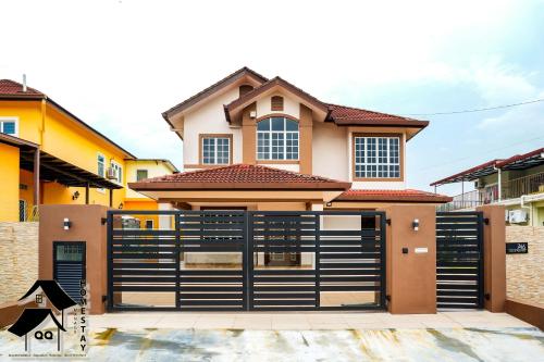 Exterior view, Seremban Bungalow Cosy Homestay 舒适宽阔独立式洋房 in Seremban