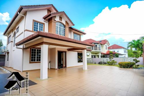 Exterior view, Seremban Bungalow Cosy Homestay 舒适宽阔独立式洋房 in Seremban