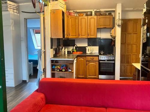 Apartament-samodzielne mieszkanie-Agroturystyka-puszcza kampinoska in Леонцин