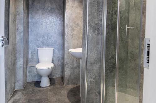 Beautiful 4 bed flat in perfect central location, Glasgow (photo 10)