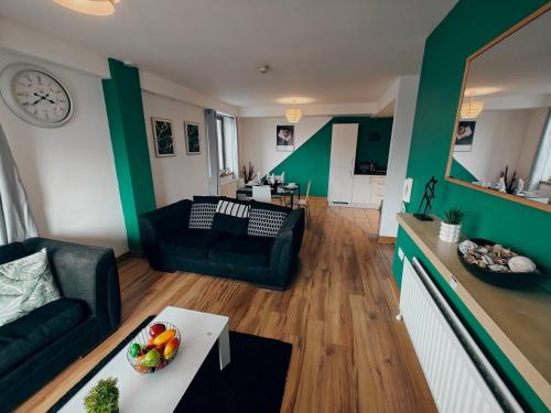 2br Mountain View City Centre