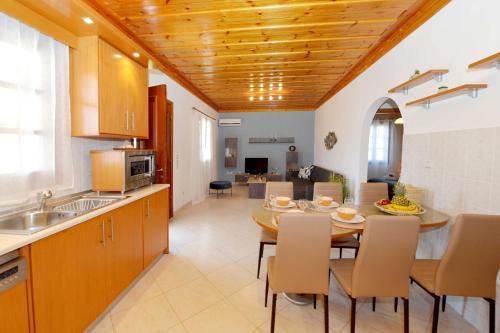 Konyha, Captain Ilias House Chalki in Halki