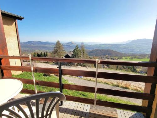 Studio Montagne 5 pers. - Terrasse Sud - Proche Commerces et Activités - FR-1-393-5 (Studio Montagne 5 pers. - Terrasse Sud - Proche Commerces et Activites - FR-1-393-5) in Saint-Michel-de-Chaillol