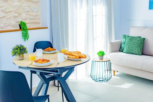 One-Bedroom Apartment image 6