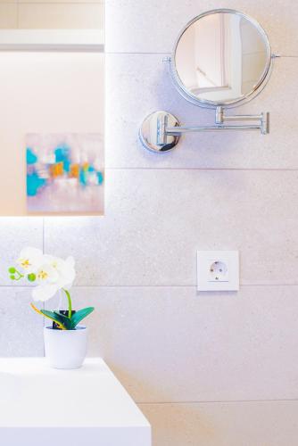 Myflats Luxury Cathedral - image 4