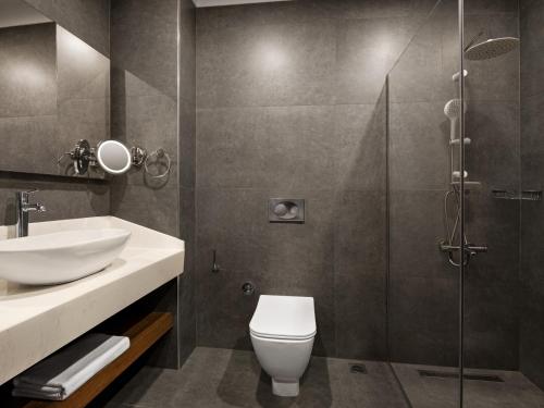Ramada by Wyndham Karacabey Room Type - King Room - Smoking