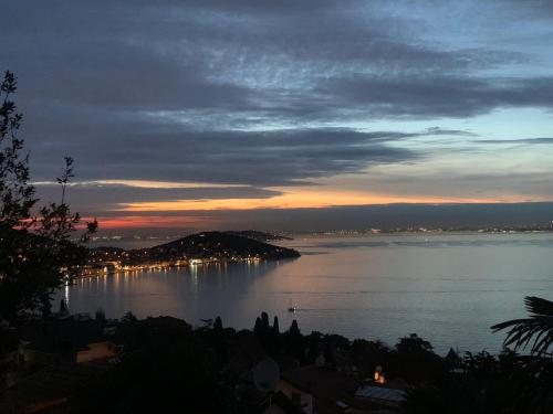 Büyükada’da Deniz Manzaralı Köşk