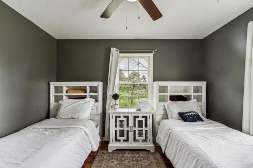 Spacious 4BR Marietta Home, Perfect for Families in Marietta, USA
