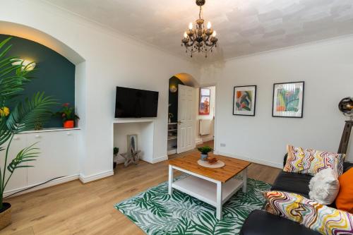 מתקני המלון, Stylish Comfort: 2BR Home in the Heart of Wigan in וויגאן