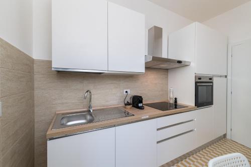 Luxury and Sweet home-Metro Malatesta, Рим (фото 4)