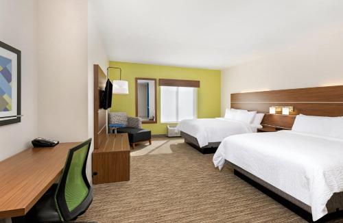 Holiday Inn Express Hotel & Suites Birmingham - Inverness 280, an IHG Hotel