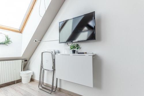 10-Min Walk to Hauptbahnhof, Cozy Private Rooms with AC, TV & WIFI, Vídeň (fotografie 5)