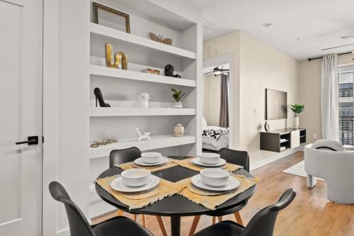 Luxurious Urban Retreat with Amazing Amenities in Tampa, USA