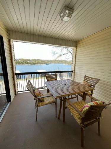 Serenity Oaks at The Getaways in Kimberling City, USA