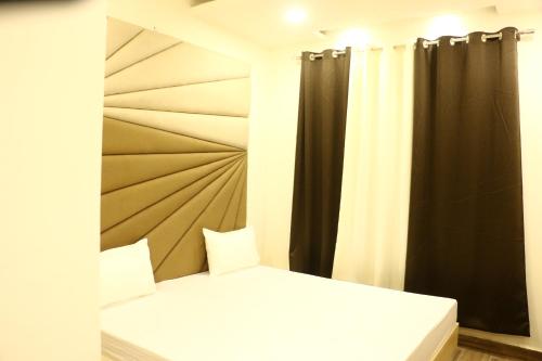 Standard Double Room with Fan room in Hotel Silvora inn