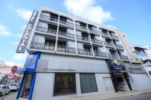 Exterior view of Hotel Colonial