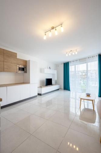 Msida Central Suites - EMMNIC Court 2