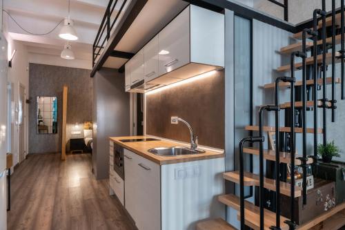 Beautiful renovated Loft minutes from the beach, Barcelona (photo 9)
