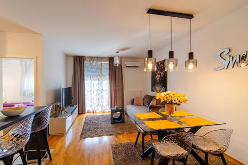 Flexible SelfCheckIns 74 - Zagreb - Garage - Loggia - New – khách sạn tại Tresnjevka