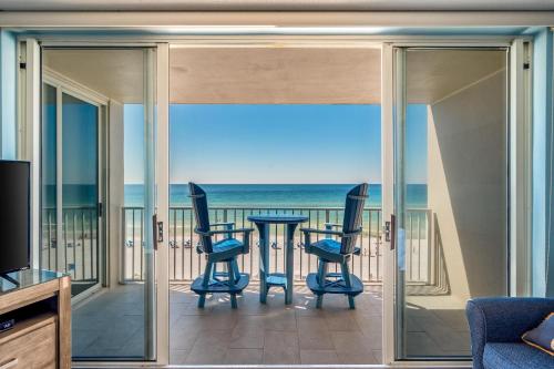 IP#614-2Bed/2 Bath Beachfront -Remodeled Retreat!