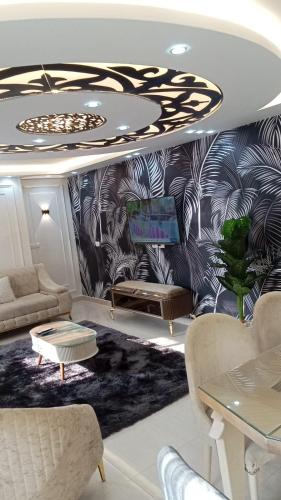 شقة جديدة مودرن المهندسين قريب من النيل وجامعة الدول منطقة حية بها مطاعم وخدمات, El Cairo (foto 9)