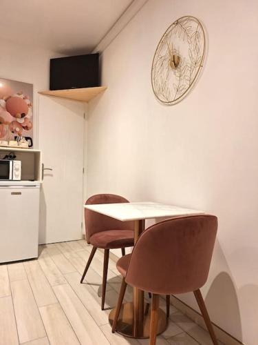 Le studio des Ambans in 阿讓市中心