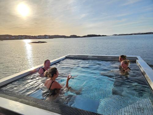 ที่เที่ยวใกล้ที่พัก, Forest Capsule in อุดเดอะวัลลา